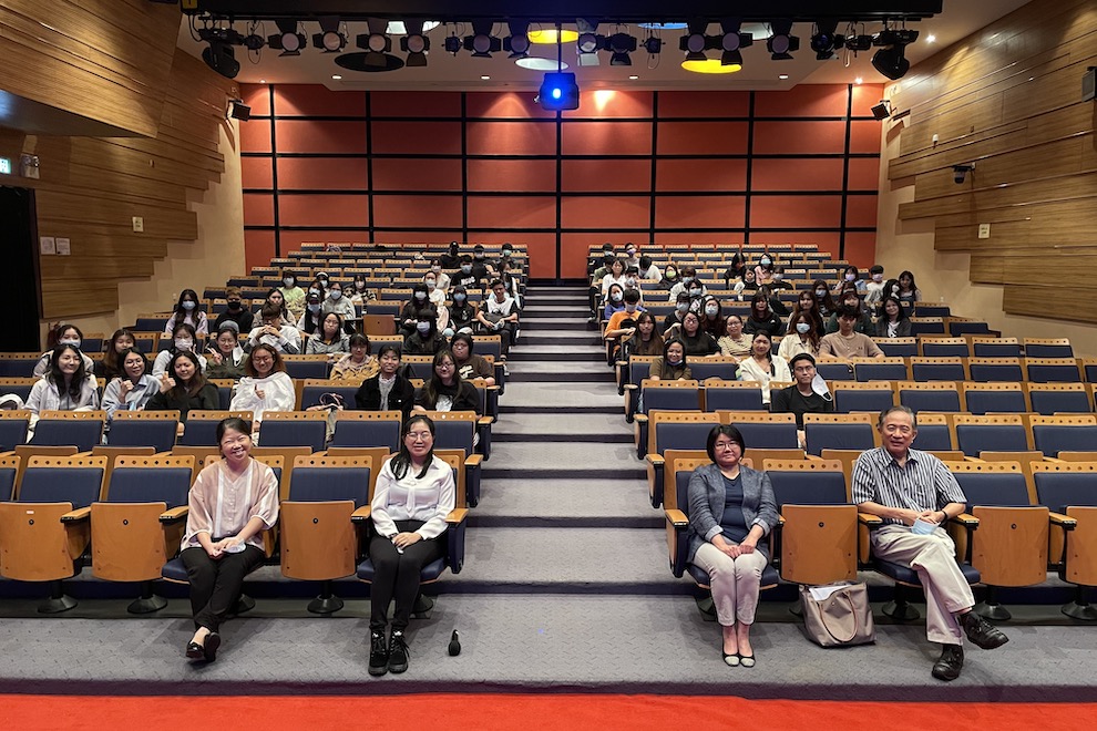 MGTO official outlines to IFTM students Macao's marketing and tourism recovery strategies amid COVID-19