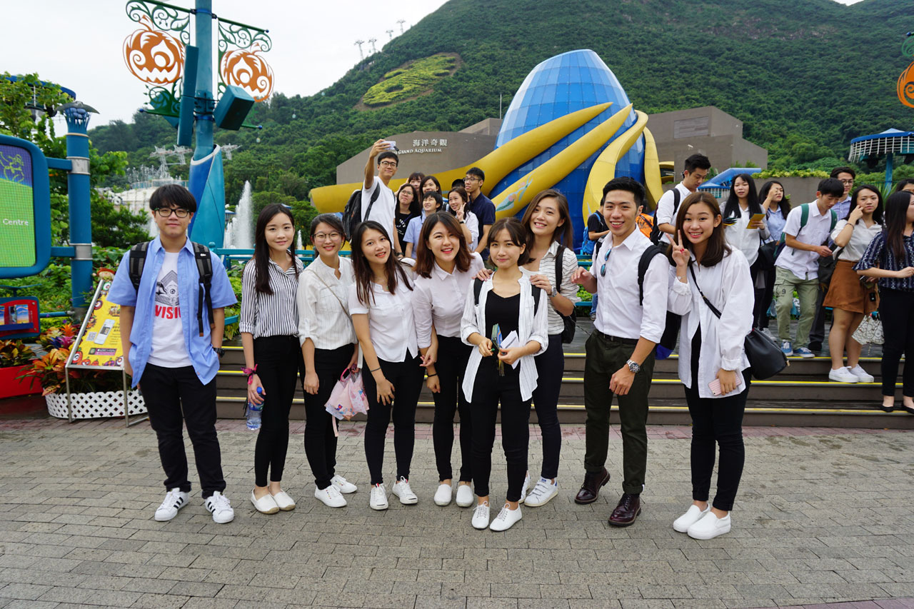 Visiting Ocean Park Hong Kong for TSMT213 Travel Service Management 2